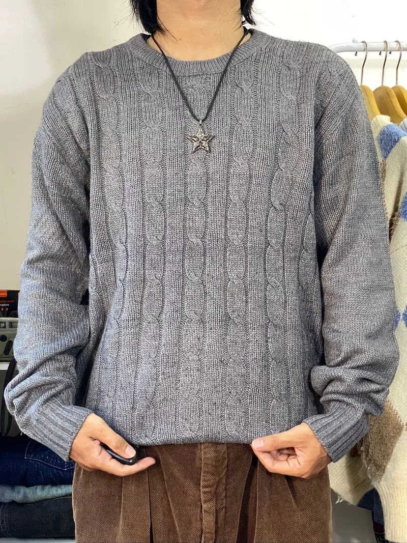 Knitwear Cable HUM photo 1