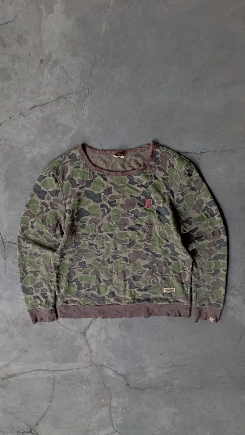 2000's Vintage Camo Sweatshirt Boxy photo 1