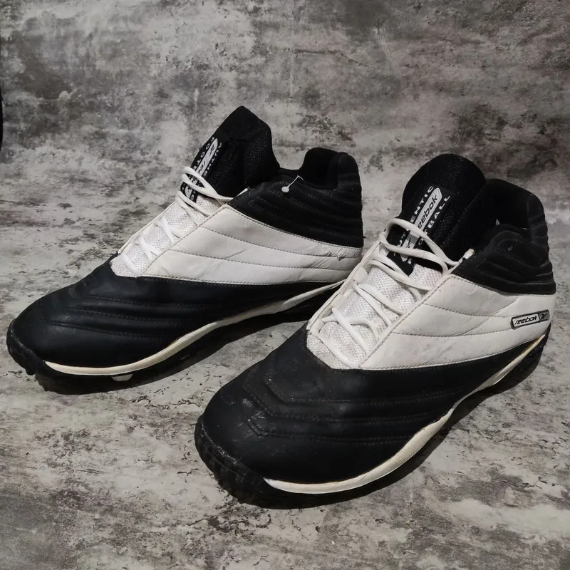 Reebok Sportswear Casual shoe Pria white black photo 1