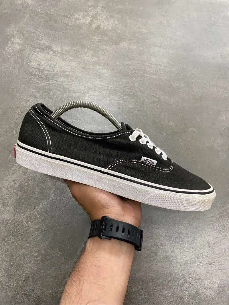 Vans Authentic Classic Balck White photo 1