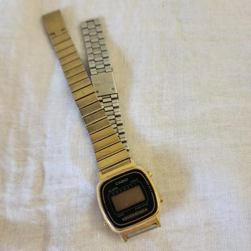 Jam tangan Casio LA670W (KONDISI MATI - perlu ganti baterai) photo 1