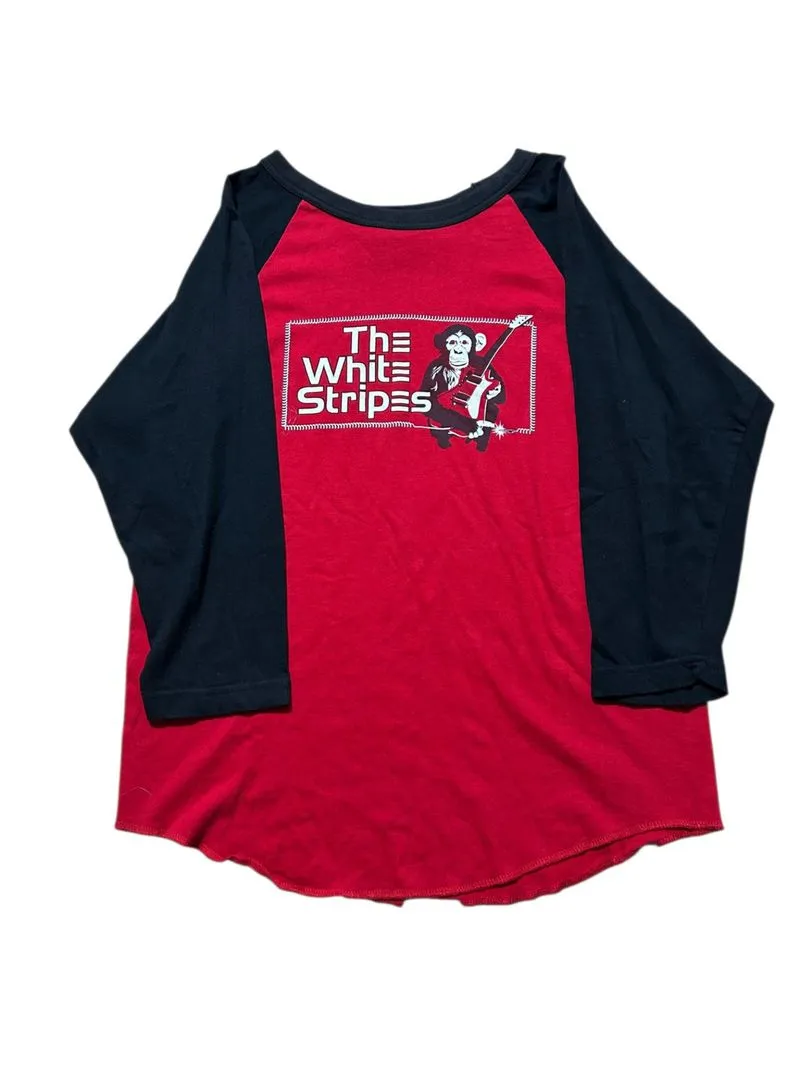 White stripes photo 1
