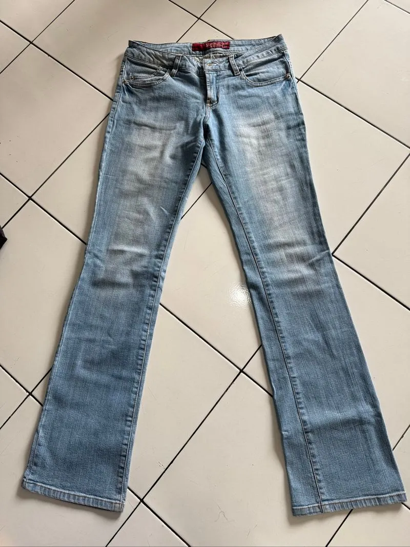 Guess Jeans photo 1
