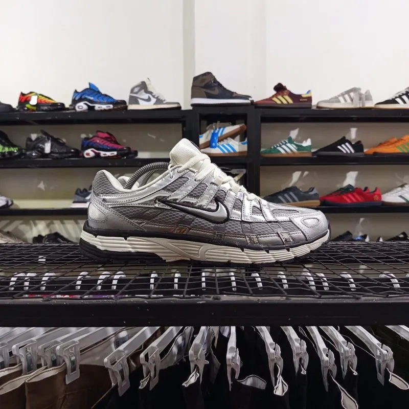 Nike P6000 metallic silver photo 1