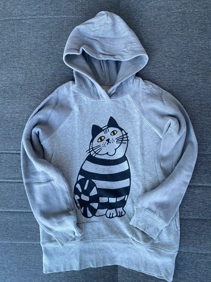 Hoodie Brand Uniqlo Made In China M Abu Boneka photo 1
