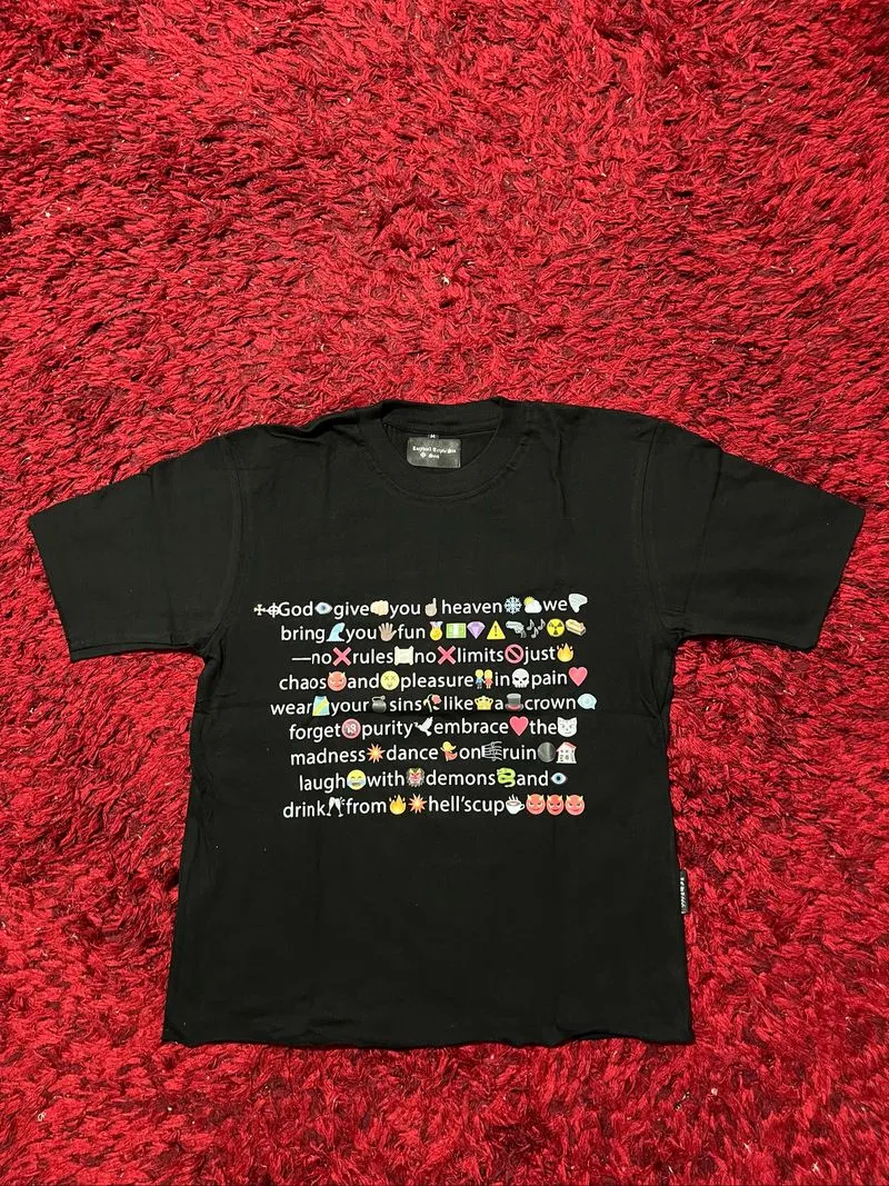 unfinished tshirt “emoji fun” size M photo 1