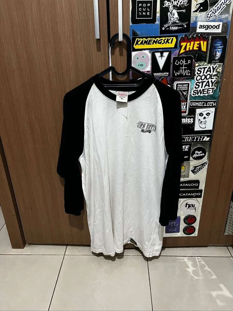 Kaos Raglan Brand Von Dutch Kustom Motorcylce Hitam Putih photo 1