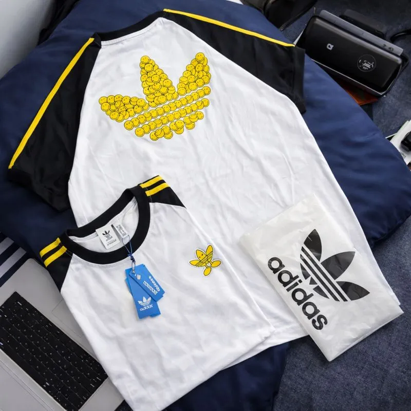 KAOS ADIDAS SMILEY PUTIH photo 1