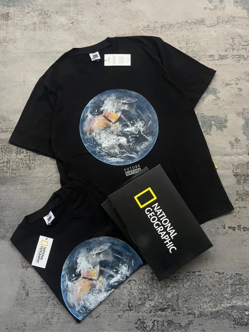 KAOS NATGEO BOLA DUNIA photo 1