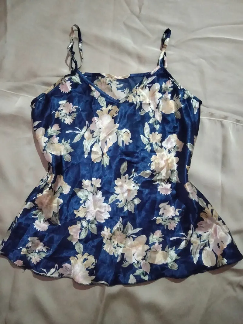 TANKTOP SATIN SUTRA SILK INNER BUNGA PATTERN photo 1