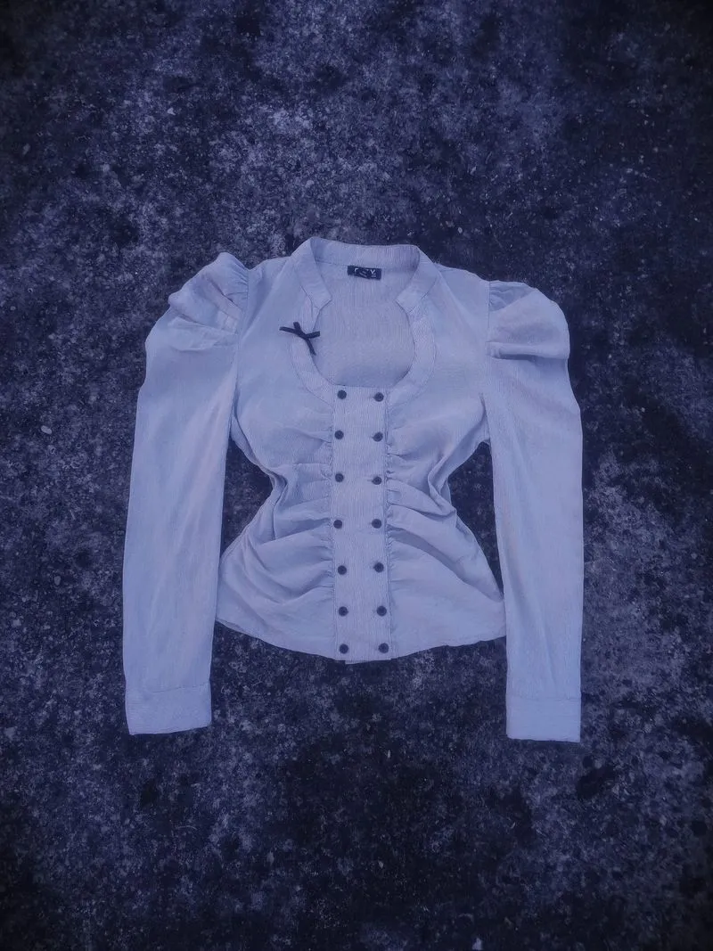 horror protagonist puff sleeve shirt photo 1