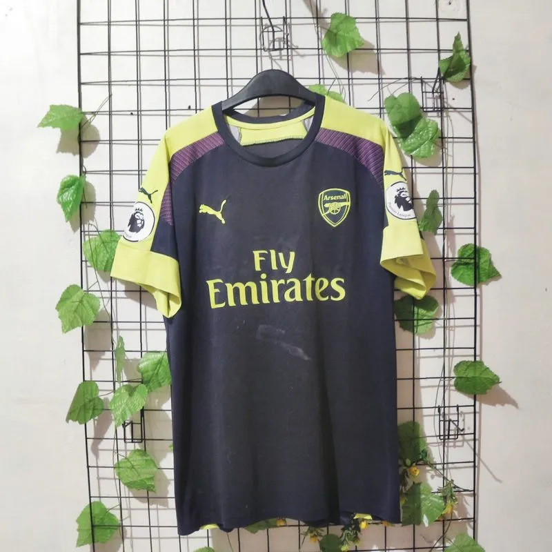 Arsenal Third Shirt/Jersey 2016 - 2017 photo 1