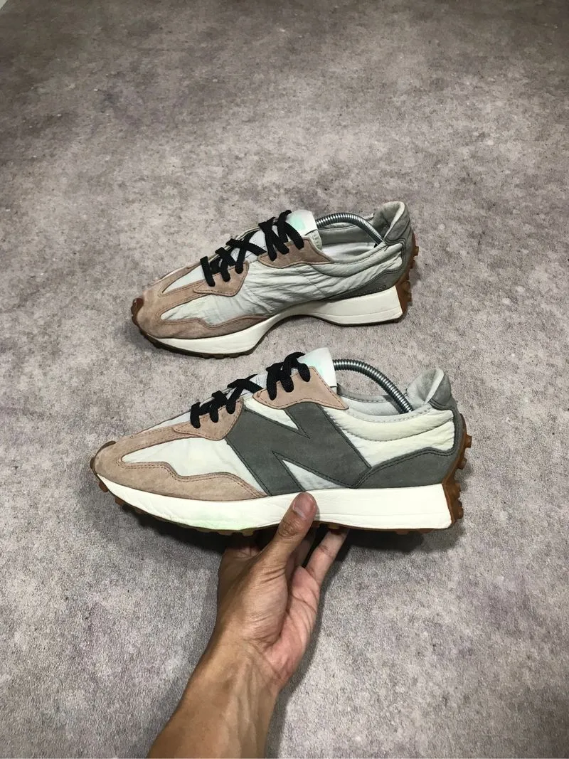 New Balance 327 photo 1