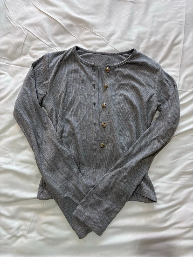 gray cardigan photo 1