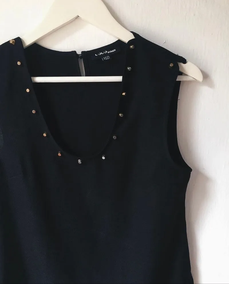Black Tanktop photo 1