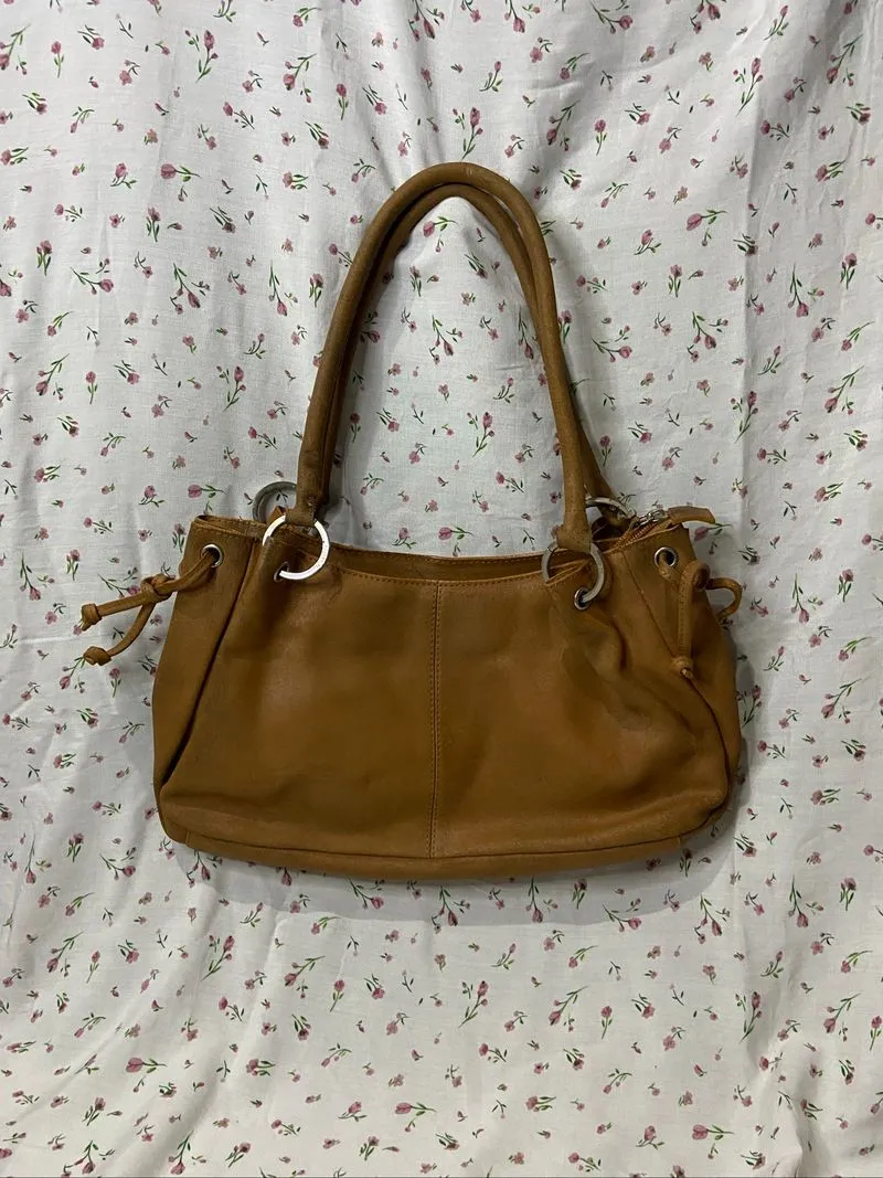 Brown leather shoulderbag photo 1