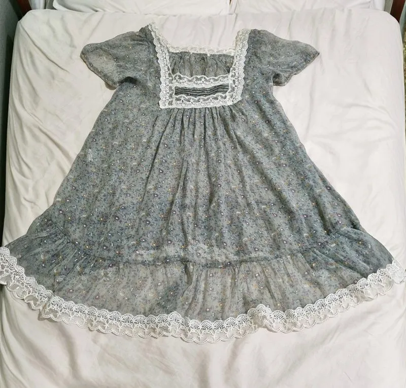 Vintage dress photo 1