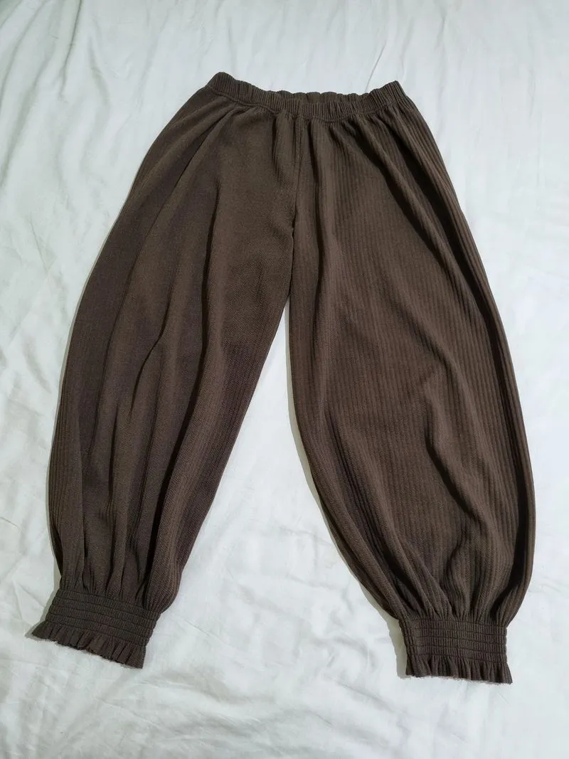 Baggy Stretch Pants photo 1