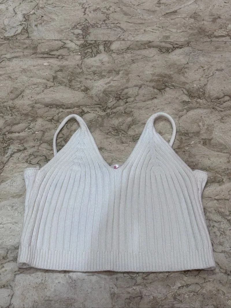 Yuan White Tanktop photo 1