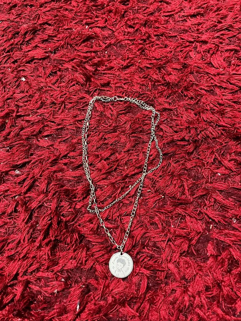 yezzy necklace photo 1