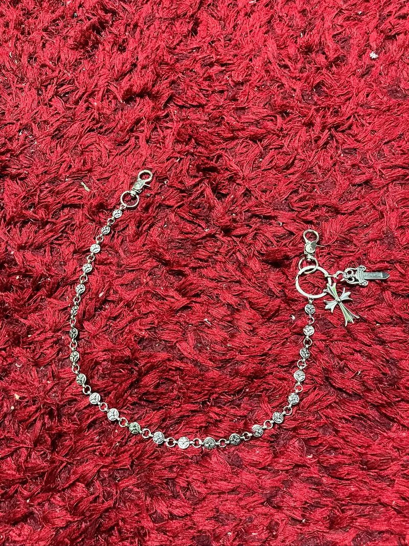 gracee ch wallet chain photo 1