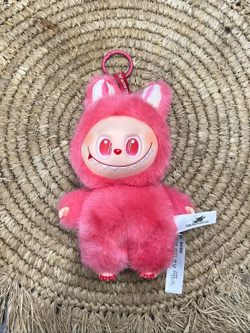 Labubu V3 popmart photo 1