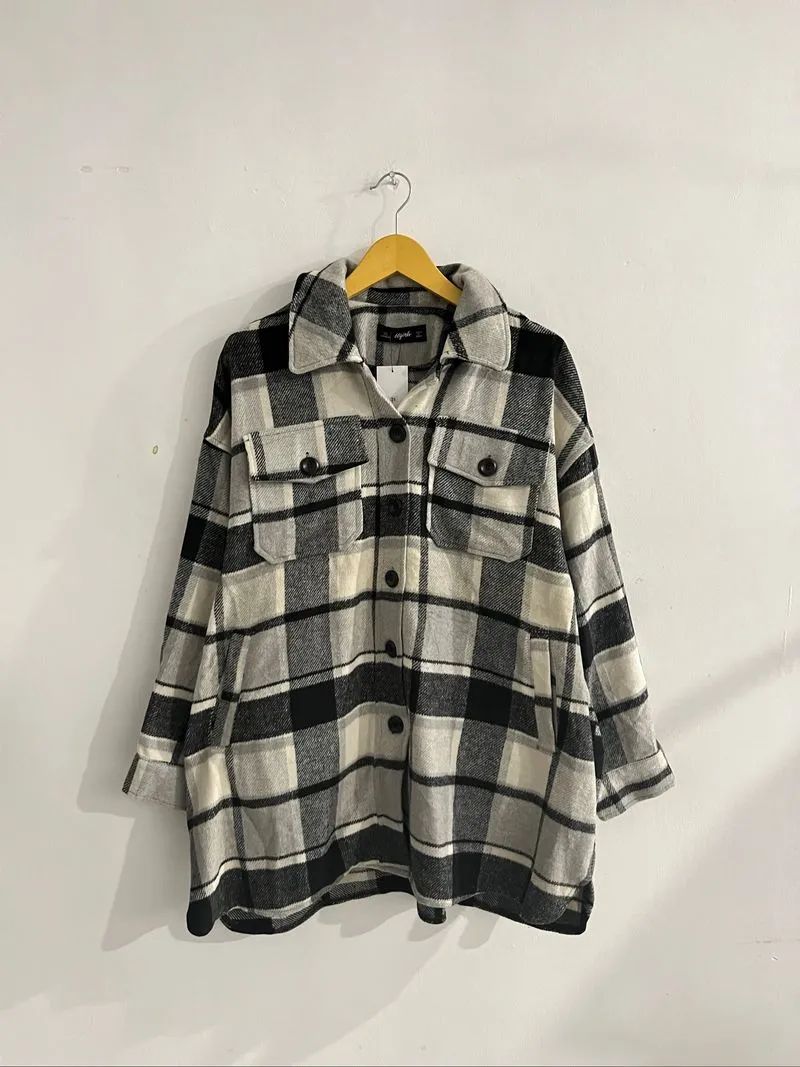 66girls flannel outer photo 1