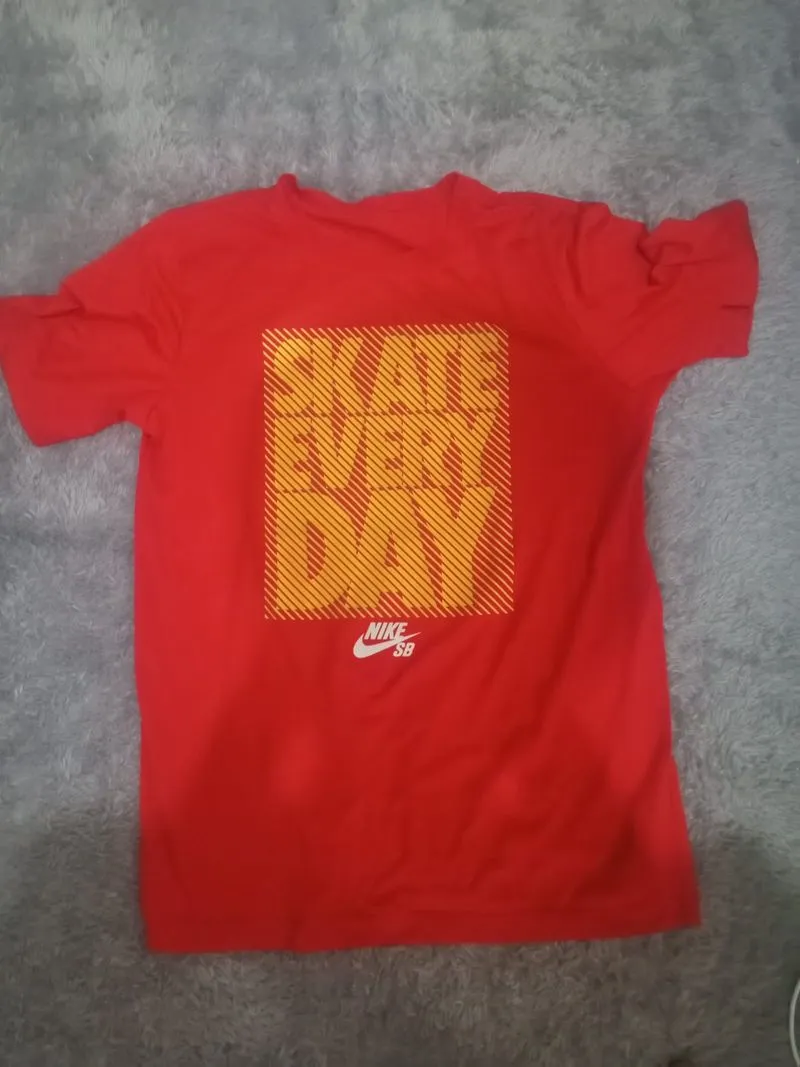 NIKE SB SKATE EVERY DAY Dri-Fit material photo 1