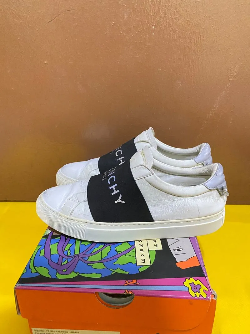 Givenchy Casual Sneakers Wanita white photo 1