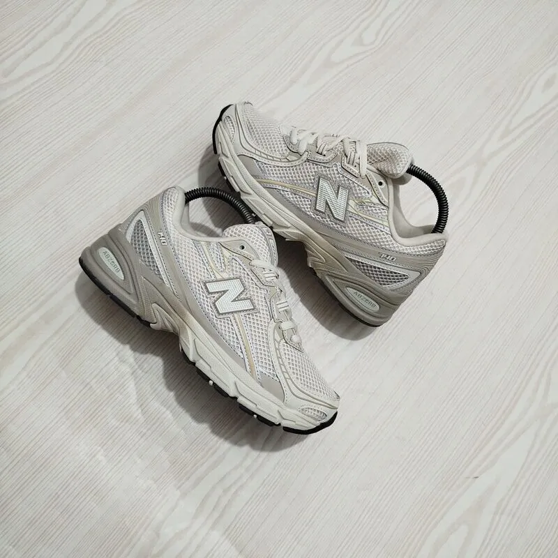 New balance 740 photo 1