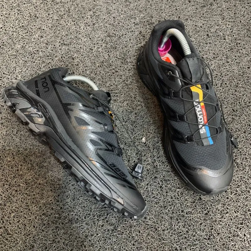 Salomon Gorpcore Sneakers Pria black photo 1