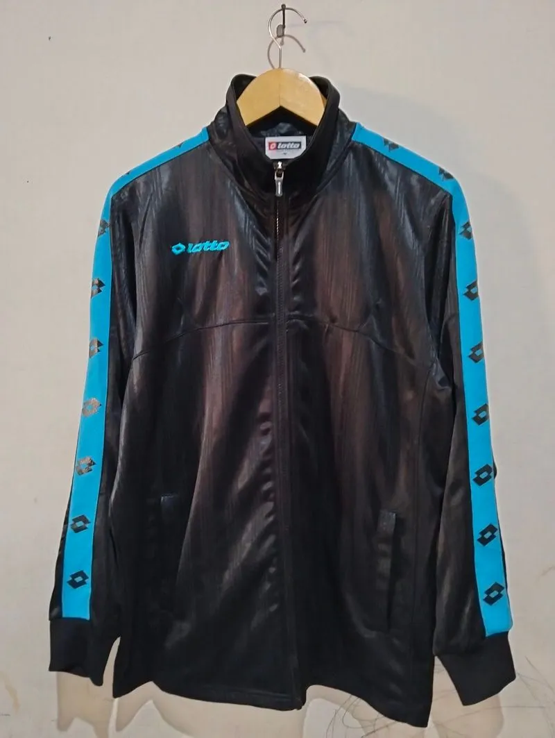 Tracktop lotto tapped casual photo 1