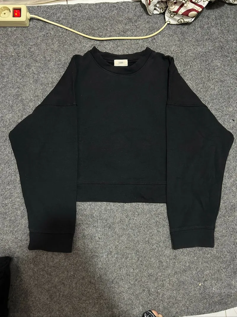 crewneck oversize hitam photo 1
