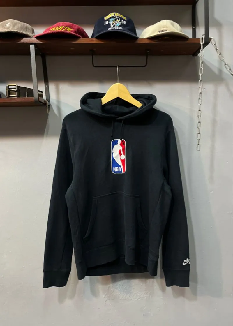 NIKE SB x NBA Icon Hoodie Black photo 1