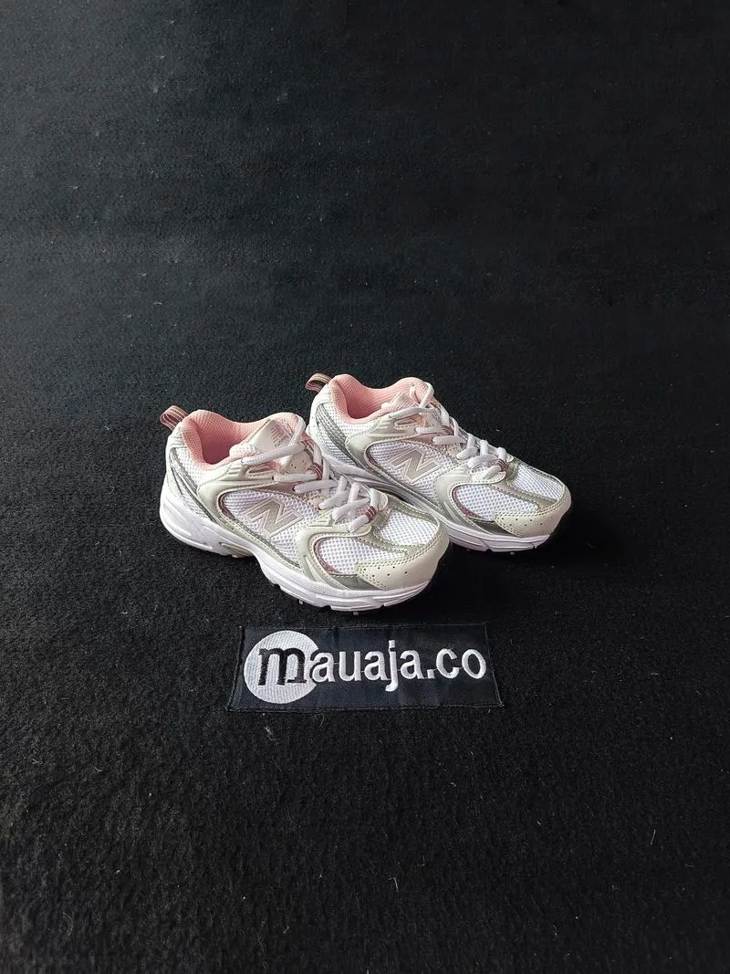 New Balance 530 White Pink photo 1