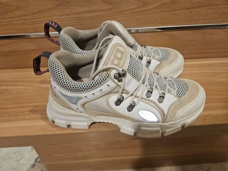 Sepatu gucci photo 1