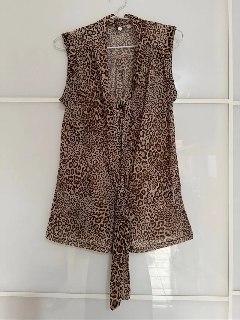 New Look blouse photo 1