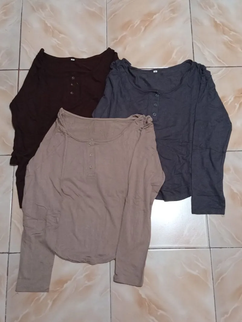 3 Kaos Wanita Lengan Panjang photo 1