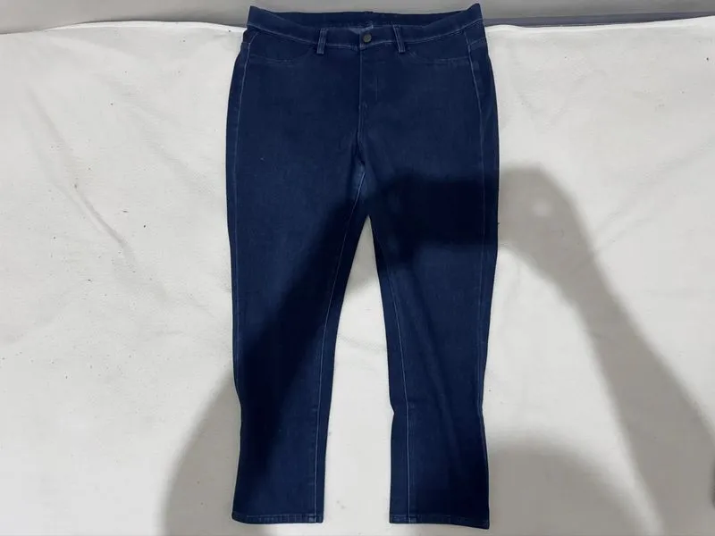 Uniqlo Jeans photo 1