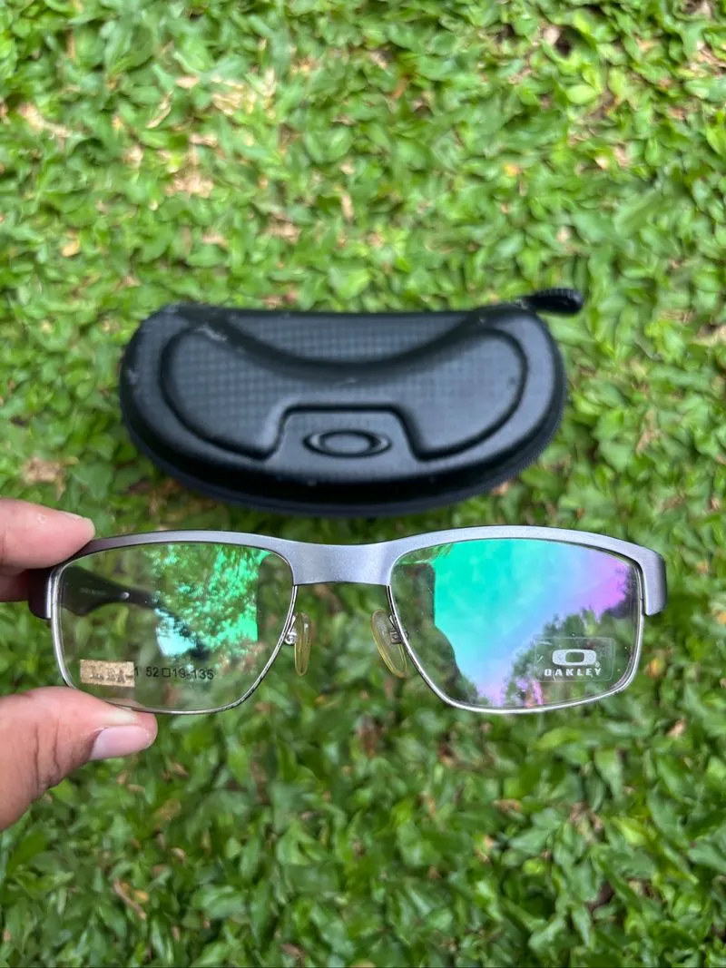 OAKLEY METAL PLATE SERIES FRAME GLASSES photo 1