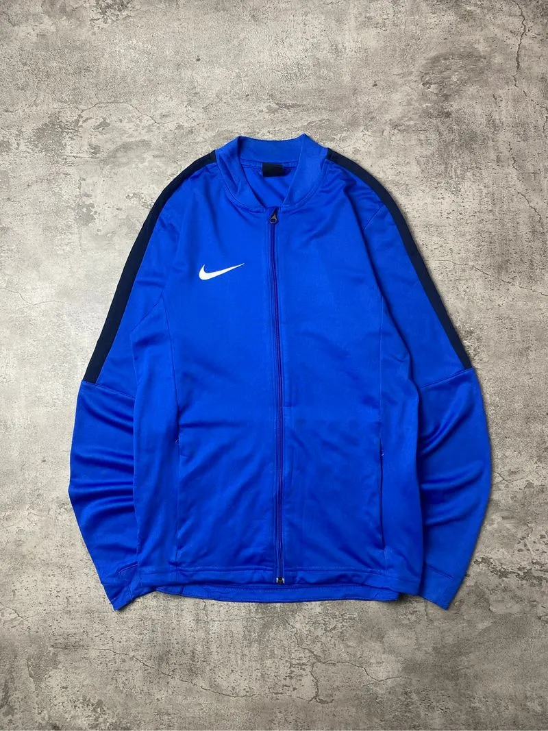 tracktop nike photo 1