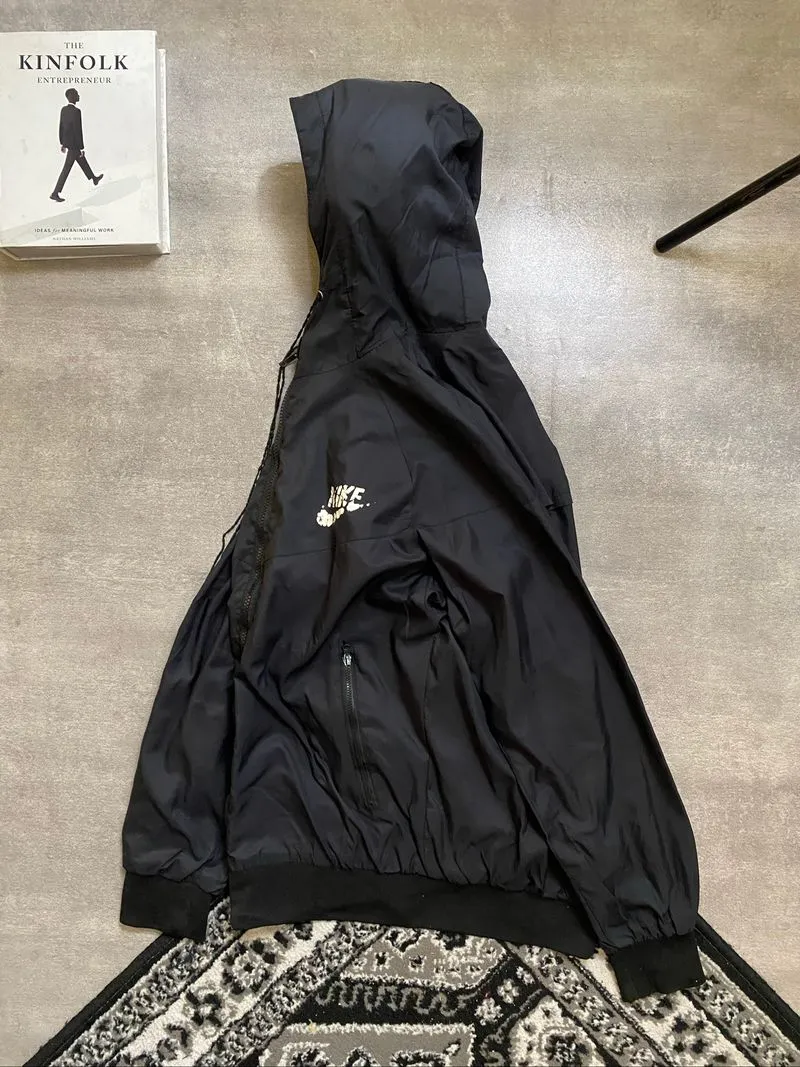 Nike Windbreaker Black Hooded photo 1