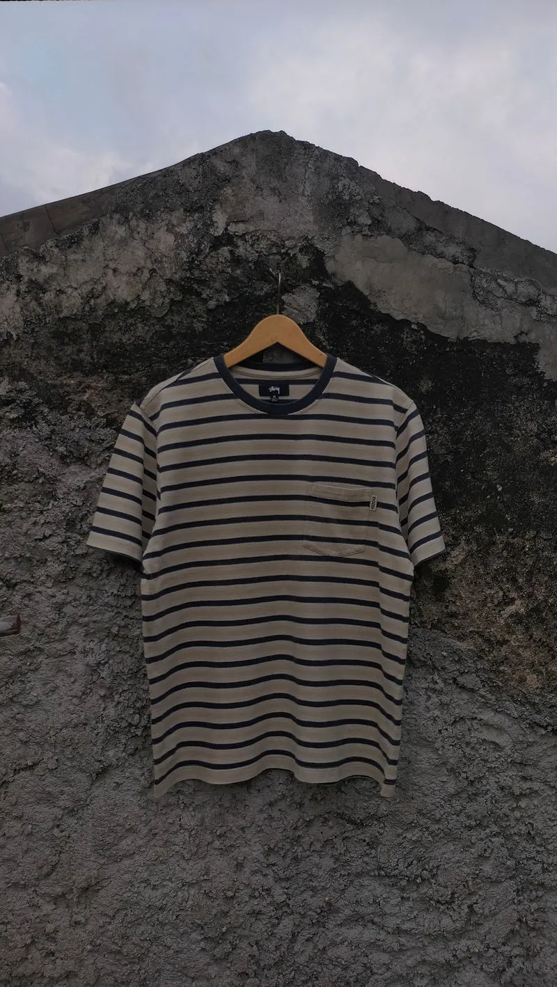 Stussy Streetwear T-shirt Pria tan photo 1
