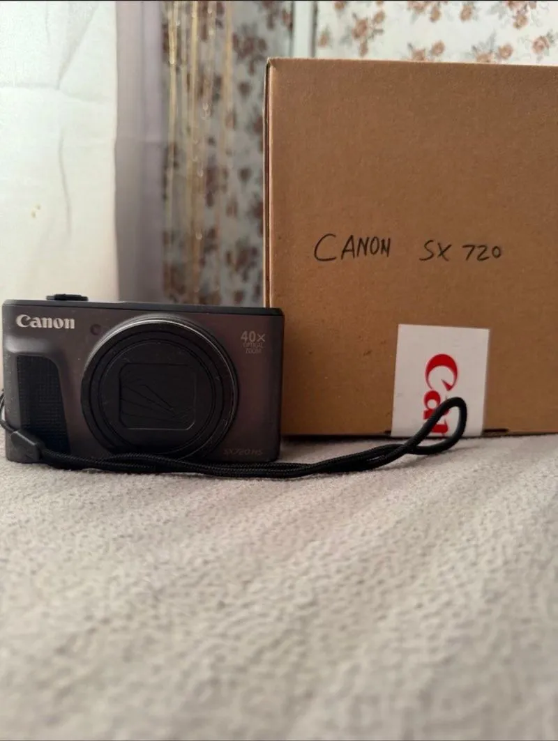 Canon Sx720Hs photo 1