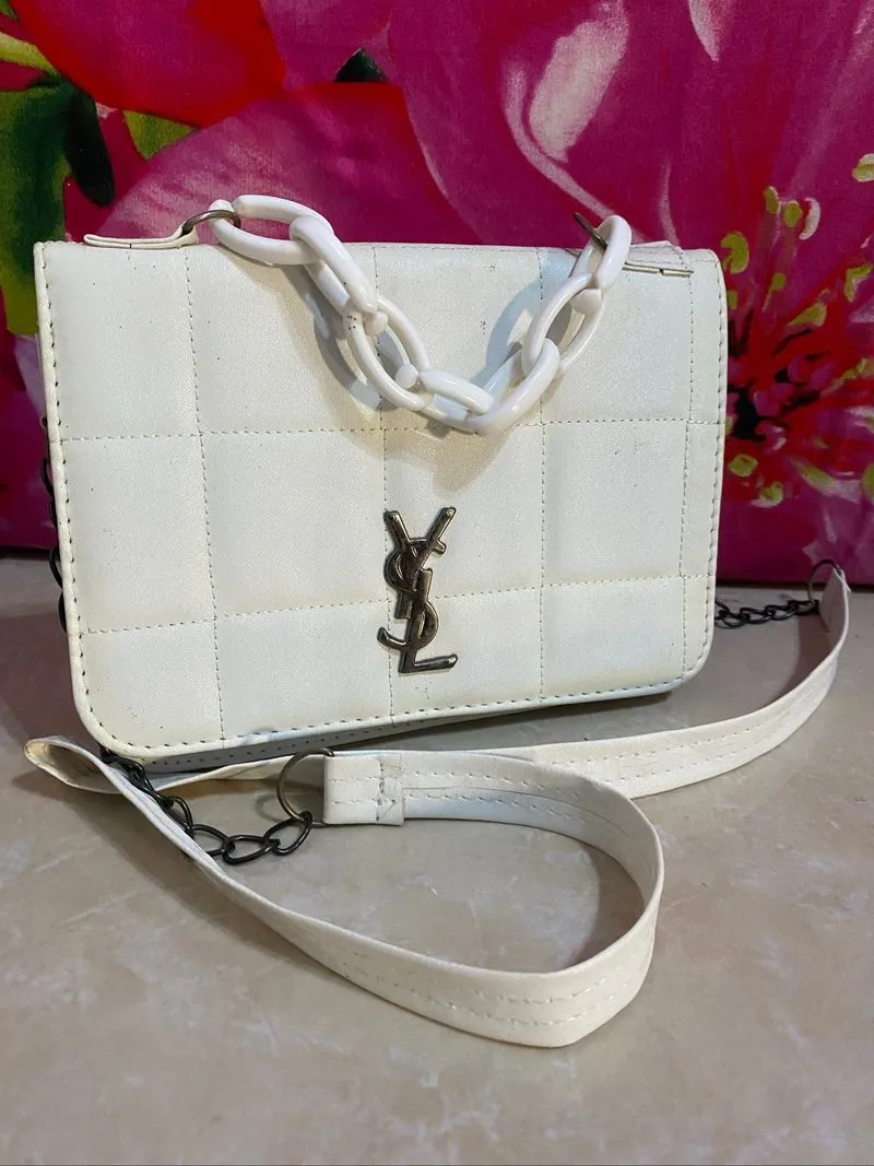 Tas photo 1