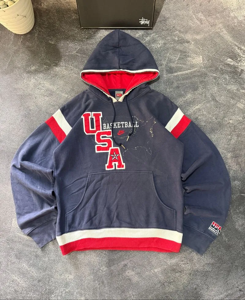 Y2k NIKE USA BASKETBALL photo 1