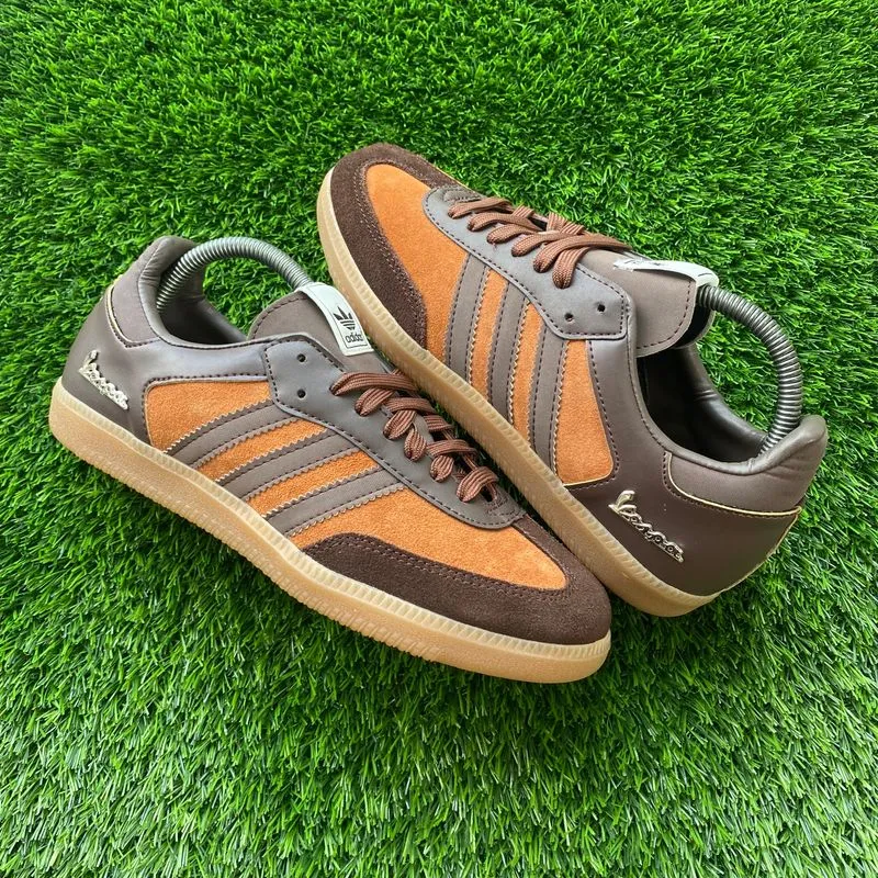 Adidas Casual Sneakers Pria brown black photo 1