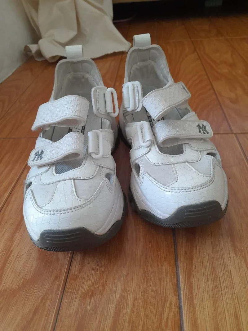 Sepatu wanita MLB big chunk size 38 photo 1
