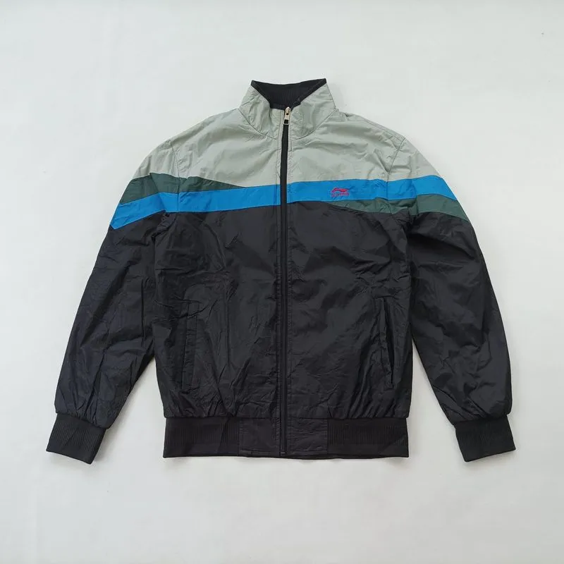 Li-ning waterproof bomber size M pria K037 photo 1