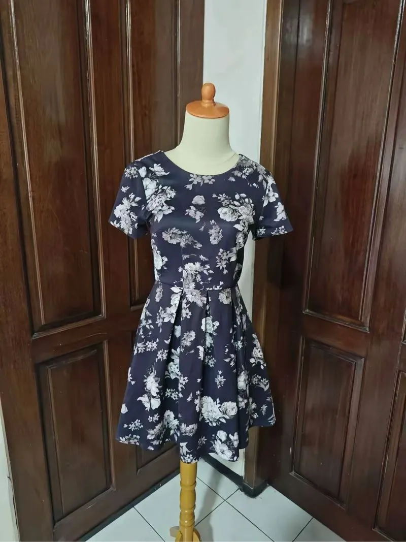 MINI FLORAL DRESS photo 1